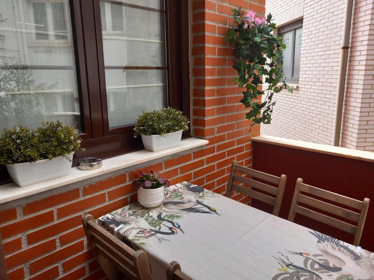 Menval16 Apartment Gijon Bagian luar foto