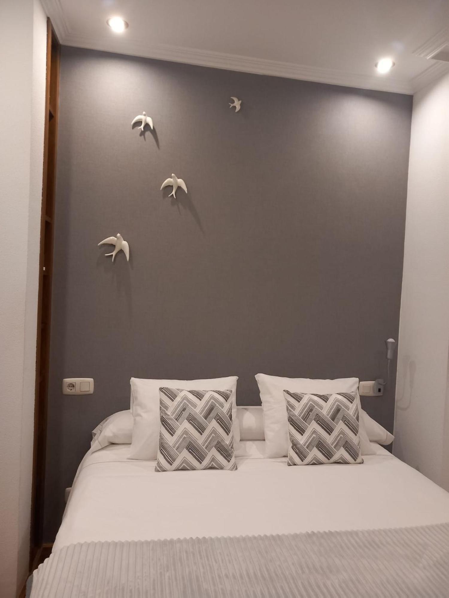 Menval16 Apartment Gijon Bagian luar foto